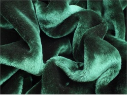 Christmas Green (Tissavel) 10mm pile O/G