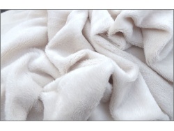 Mini Long Pile Ivory 3mm pile 
