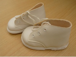 white_shoes_2