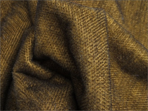 Lisa Golden Brown Fleck Mohair