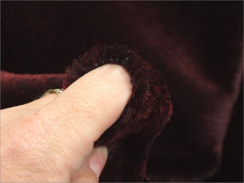 Ruby Marl (Tissavel) 10mm pile O/G