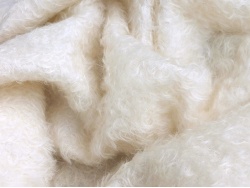 Helmbold 1/55 Ivory felted 16mm Mohair 