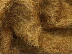 Helmbold 1/40 Rich Gold 16mm Mohair 