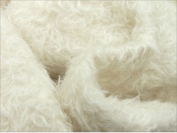 Schulte 23mm Dense Curly Ivory Mohair 66