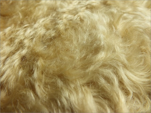 Helmbold Traditional Gold 25mm Kid Mohair