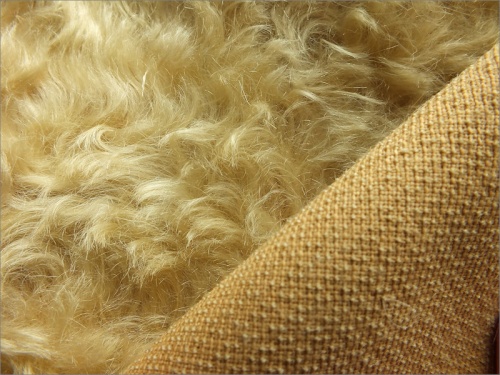 Helmbold Traditional Gold 25mm Kid Mohair