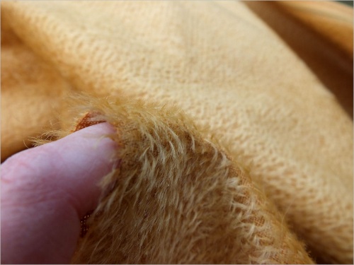 Schulte 9mm Antique Gold Sparse Mohair - 10