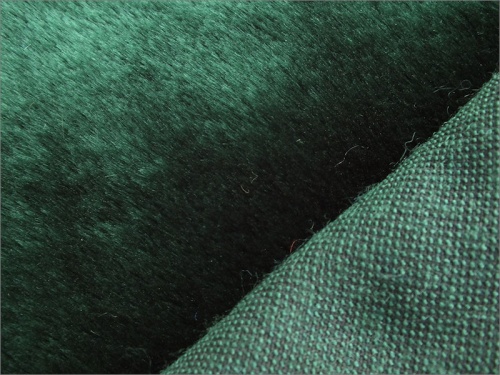 Christmas Green (Tissavel) 10mm pile O/G