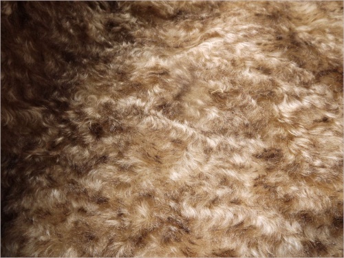 Schulte Bliss Fawn Brown Tip 24mm Mohair 