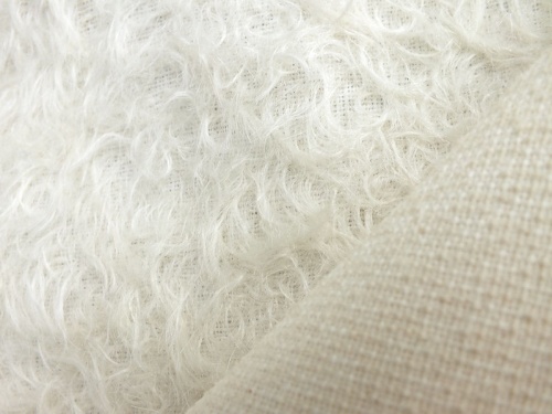 Helmbold 1/55 Ivory felted 16mm Mohair 