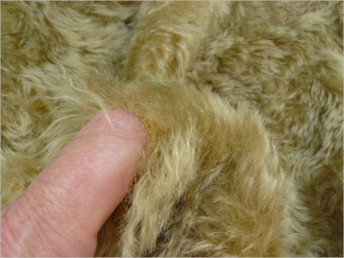 Helmbold Old Gold 20mm Dense Mohair 92