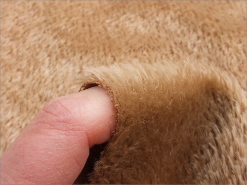 Helmbold 5/3 Beige 7mm Dense Mohair 