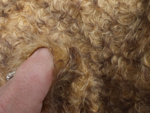 Helmbold 60/55 Gold Brown Tipped 25mm Mohair 