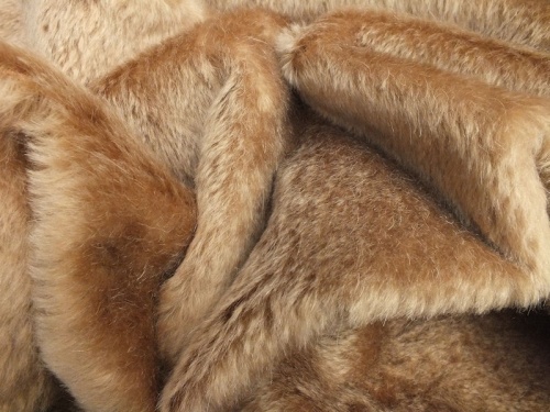 Helmbold Light Brown 15mm Mohair 