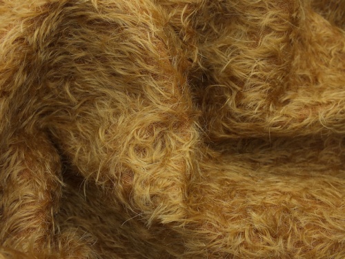 Helmbold 1/40 Rich Gold 16mm Mohair 