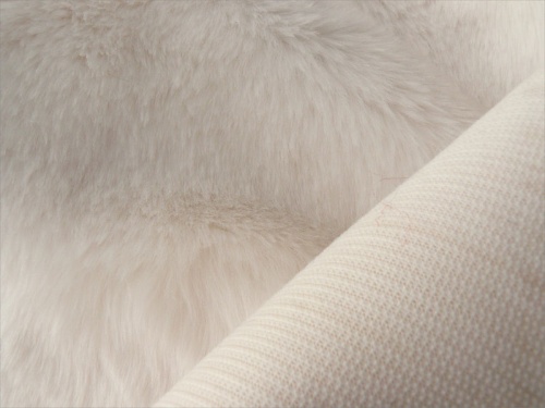 Ivory Mink 20-30mm pile 