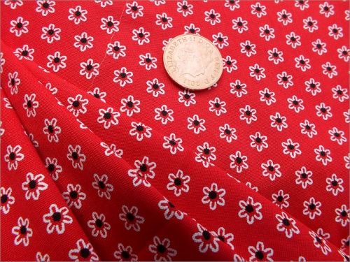 Cotton Red Daisy