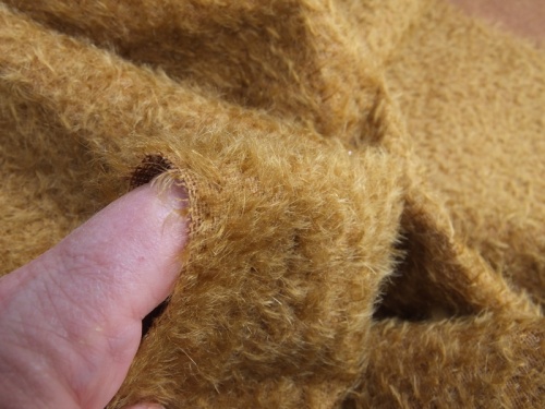 Schulte Rich Gold Vintage Felted 11mm Mohair -25