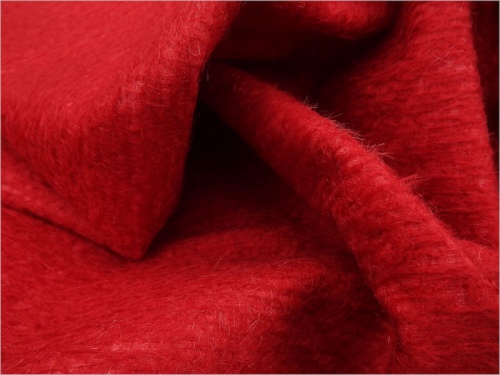 Helmbold Christmas Red 12mm Mohair 30